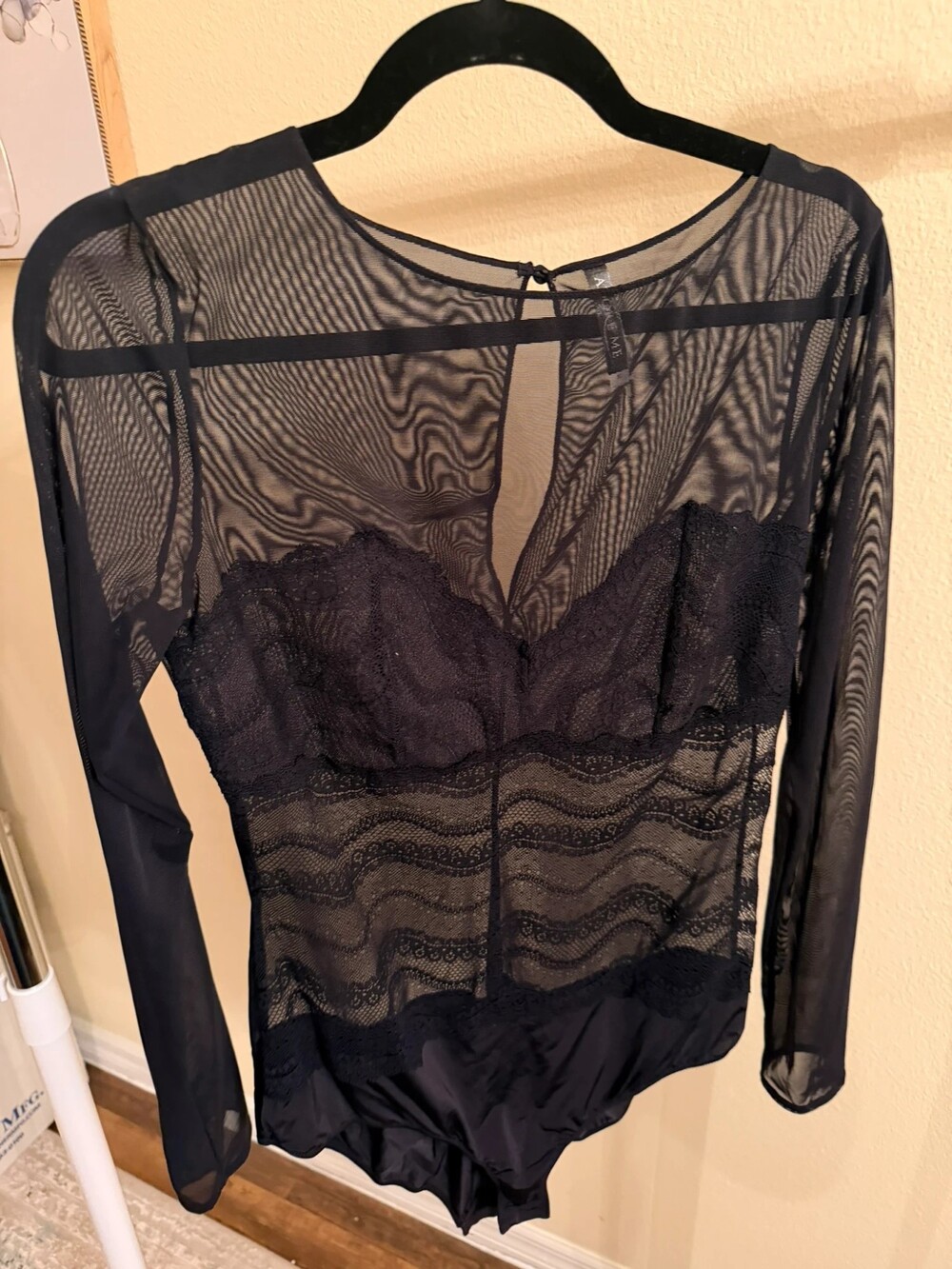 Black Lace & Mesh Long Sleeve Bodysuit – Size XL